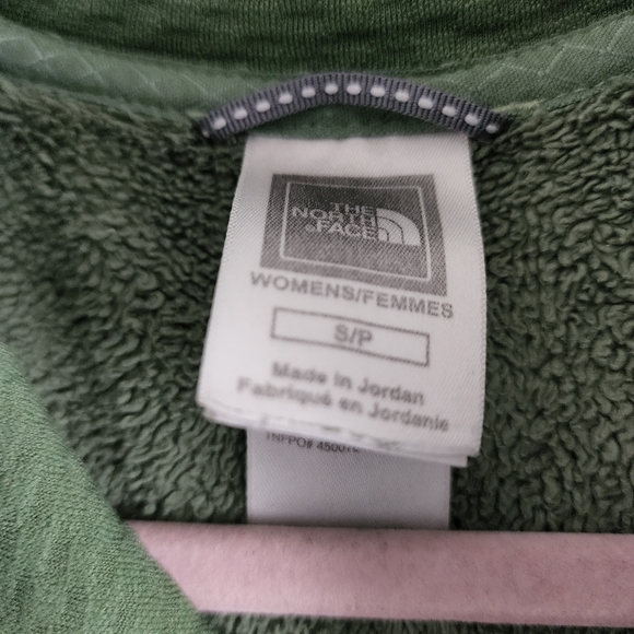 soft fuzzy green 3/4 pullover - Picture 6 of 6